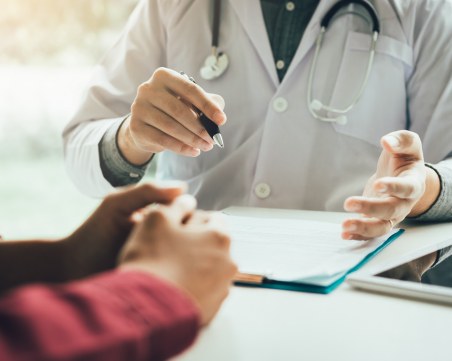 Проучване: Над 90% не подкрепят пълното отпадане на хартиената рецепта