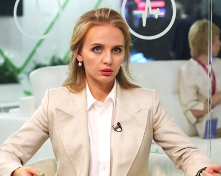 Путин не разрешил на голямата си дъщеря да пътува в чужбина, нямало да се върне