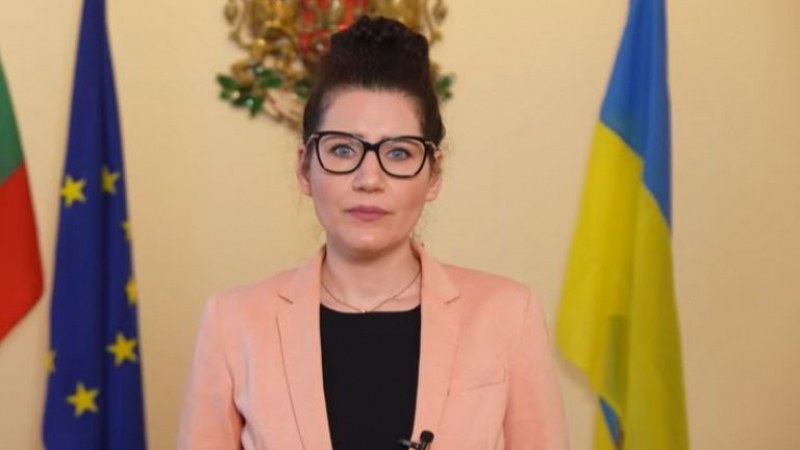 Калина Константинова: България ще продължи да помага на бягащите от войната