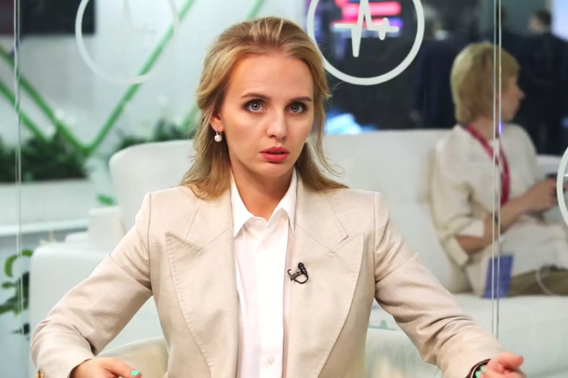 Путин не разрешил на голямата си дъщеря да пътува в чужбина, нямало да се върне