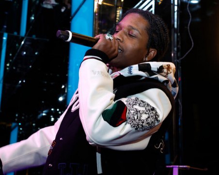 Арестуваха гаджето на Риана