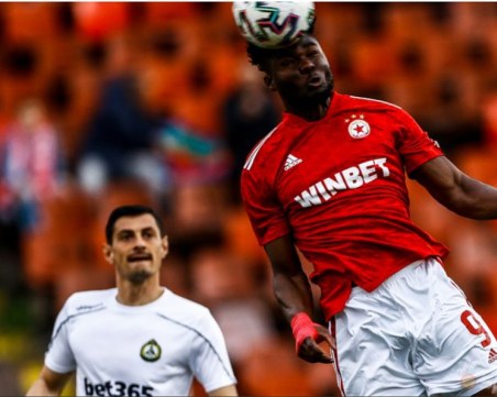 ЦСКА се измъкна след дузпи срещу Славия и е на финал за Купата