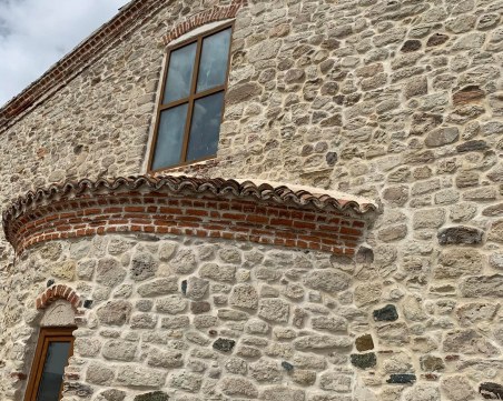 Кметът на Царево опроверга премиера за силен трус и разрушена църква