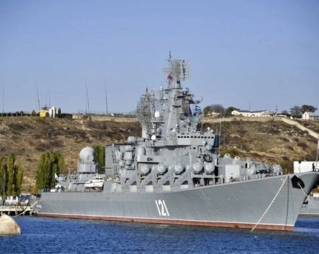 Москва: 27 са изчезнали след потъването на крайцера