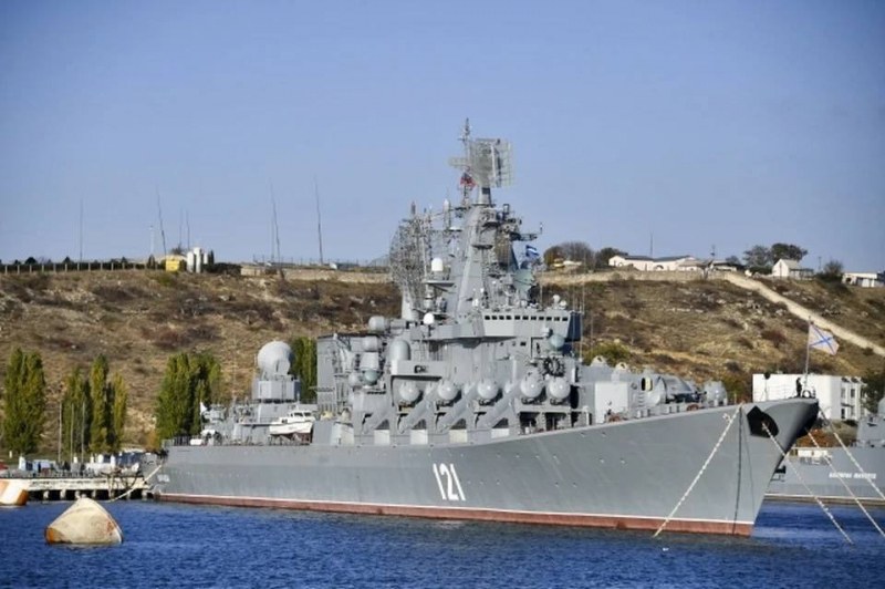 Москва: 27 са изчезнали след потъването на крайцера