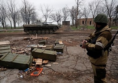 Осем души загинаха вчера при руски атаки в Луганска област написа в