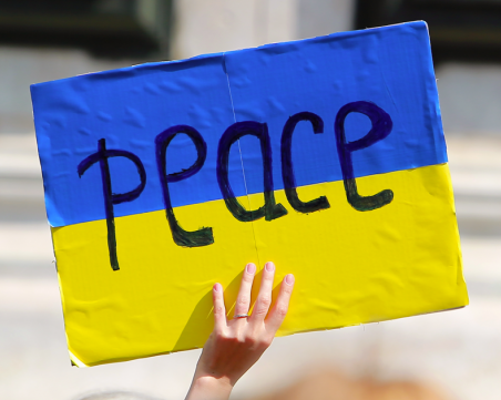 50 000 души изминаха пеш над 20 километра в мирно шествие за войната в Украйна