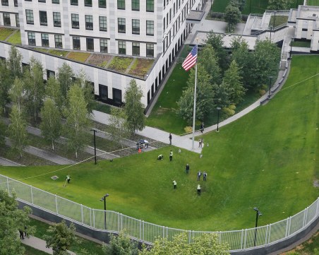 Американските дипломати се завръщат в Украйна