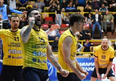 Волейболният Хебър Пазарджик защити титлата си от миналия сезон в