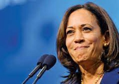 Вицепрезидентът на САЩ Камала Харис е дала положителна проба за