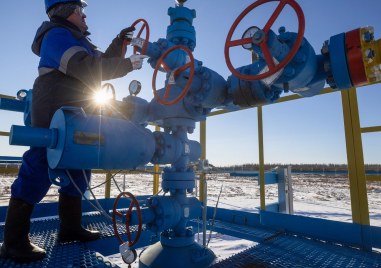 Газпром съобщи че продължава да доставя газ за Европа през