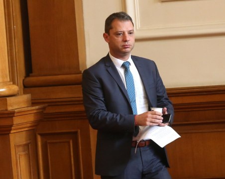 Делян Добрев: България няма да остане без газ