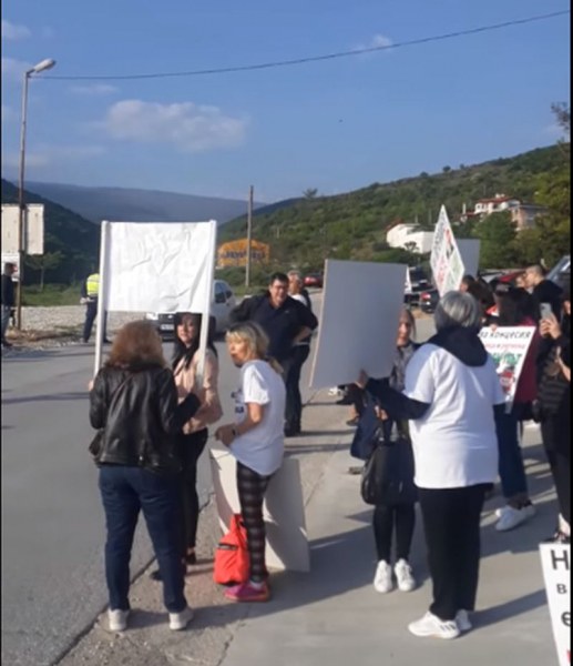 Втори ден протест срещу кариерата в Белащица