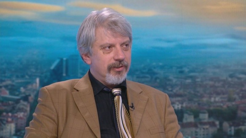 Проф. Витанов: Ръстът на новите случаи беше предвиден