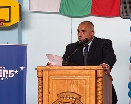 Борисов към правителството: Не се правете на ястреби, като сте гълъби