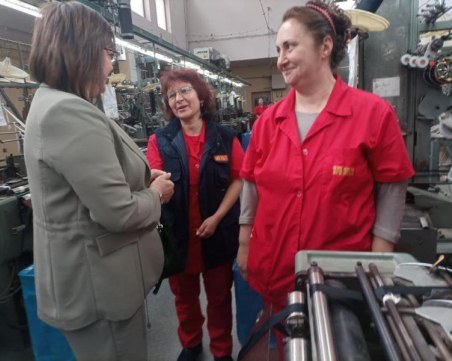 Корнелия Нинова: Имаме варианти да се справим с цената на газа