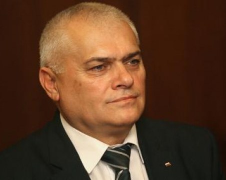 Валентин Радев: Продаваме българско оръжие на Полша, после то отива в Украйна