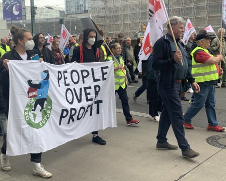 Инциденти белязаха демонстрациите за 1 май в Европа