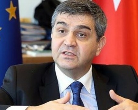Турският зам.-външен министър: Турция и Украйна не получиха необходимата подкрепа от ЕС