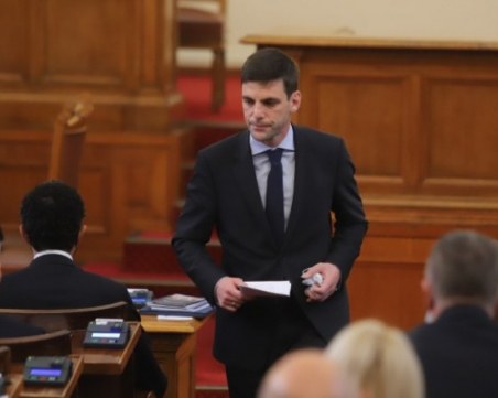 Минчев: Предоставянето на военно-техническа помощ за Украйна е тежко политическо решение