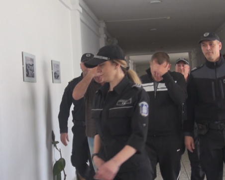 Оставиха в ареста двамата молдовци, задигнали от украинец 200 хил. лева в Св. Влас