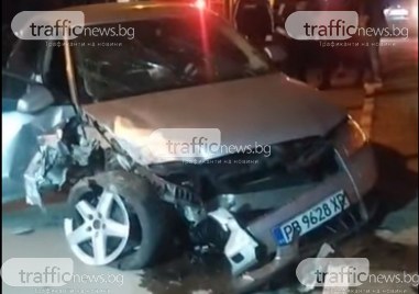 Тежка катастрофа е станала късно снощи в Асеновград Лек автомобил