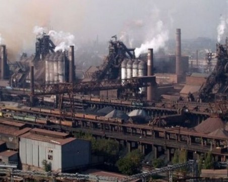 Руската армия призна, че е подновила ударите по завода 