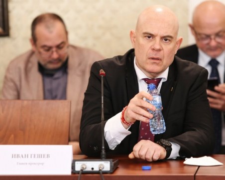ВСС решава съдбата на Гешев след две седмици