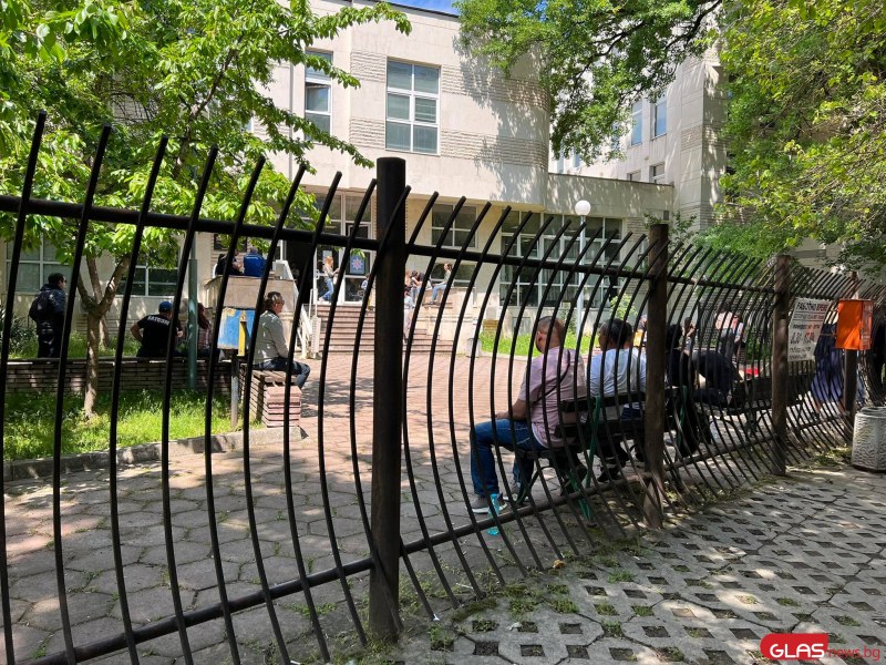 100 минути чакане за паспорт в Пловдив
