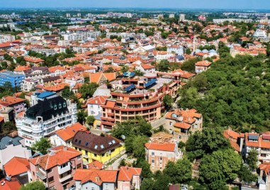 Хотел Клепсидра в Пловдив не е въведен в експлоатация и