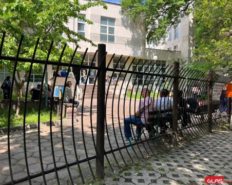 100 минути чакане за паспорт в Пловдив