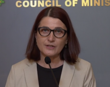 59 000 украински бежанци трябва да напуснат хотелите, има 33 000 нови места