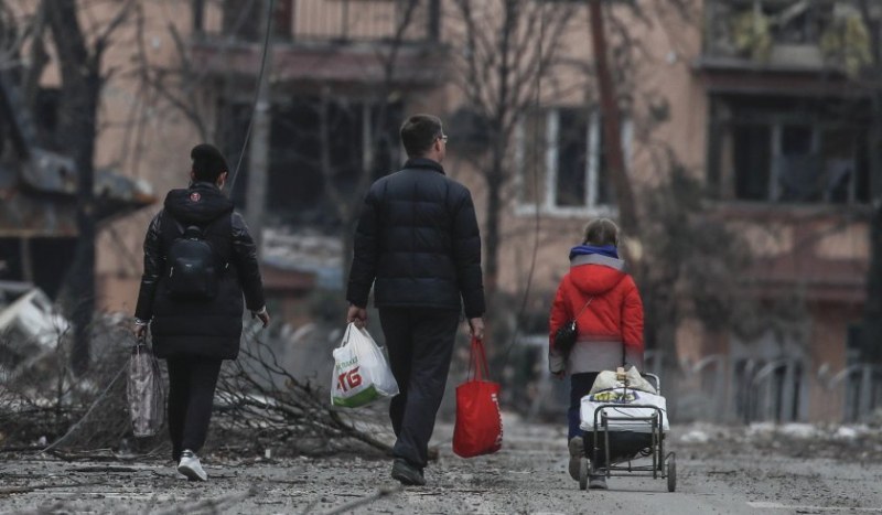 Русия пуска тридневен хуманитарен коридор в Мариупол