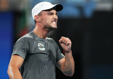 Димитър Кузманов се класира на полуфиналите на турнира по тенис