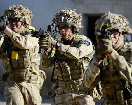 Рота на Британската армия пристигна в България, за да тренира и работи с наши военни