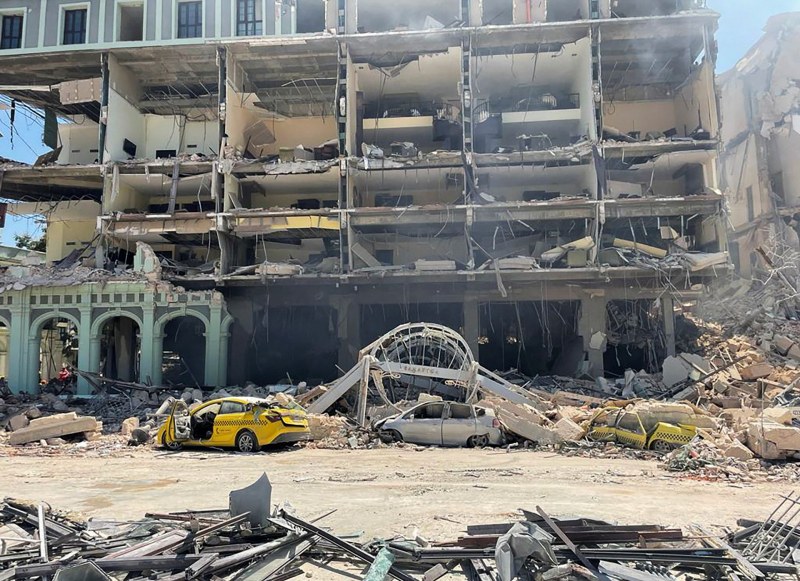 Най-малко 22 са вече жертвите на експлозията в луксозен хотел