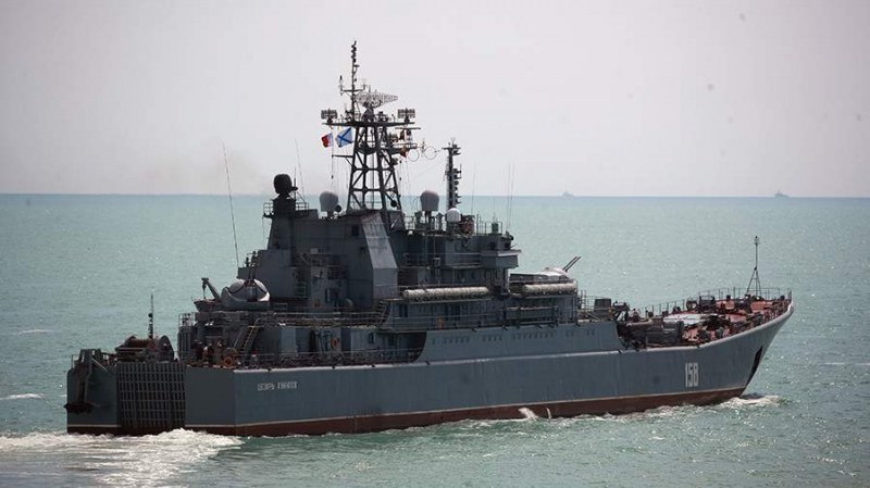 Украйна заяви, че е унищожила още един руски десантен кораб