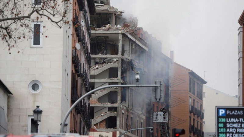 Експлозия разтърси четириетажна жилищна сграда в центъра на испанската столица