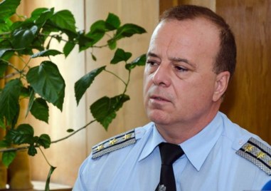 Комисар Тенчо Тенев е началник на отдел Пътна полиция към