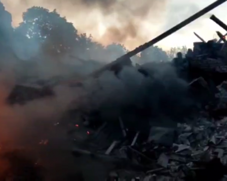 Десетки загинали от руска бомба, паднала върху училище в Украйна