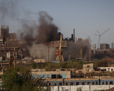 Украйна моли 