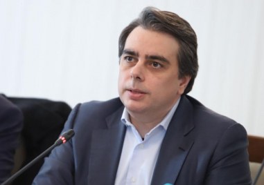 Вицепремиерът и финансов министър Асен Василев свиква извънреден експертен съвет