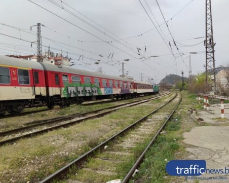 Правителството дава на украинските бежанци едно безплатно пътуване с БДЖ