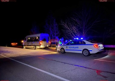 Бус с ученици претърпя инцидент на Подбалканския път София Бургас