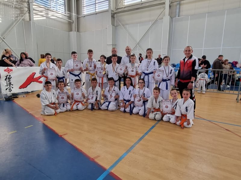 Девет каратисти от Пловдив с медали на държавното по киокушин карате в Бургас