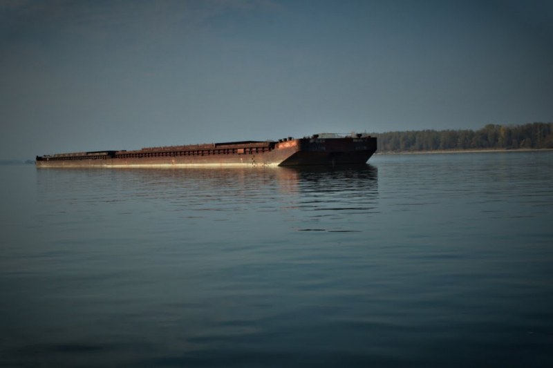 Шлеп натоварен с 1500 тона въглища от Русия е потънал
