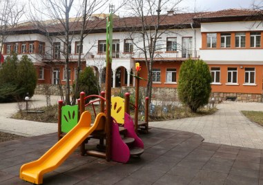 От общо 23 622 деца в София кандидатстващи за място в