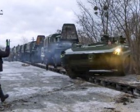 Русия засили атаките си в Източна Украйна и завоюва нови позиции в Донбас