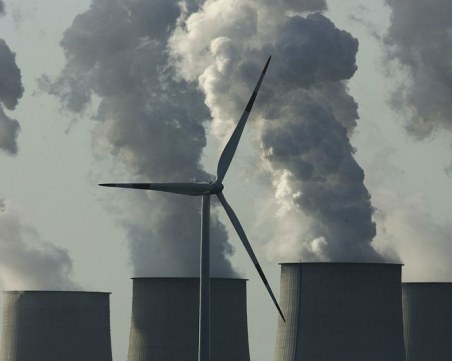 Сандов: Някои от ТЕЦ-овете у нас трябва да намалят работата си