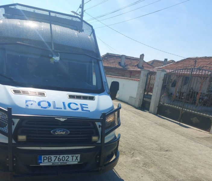 Специализирана полицейска операция се проведе в села от Община Раковски